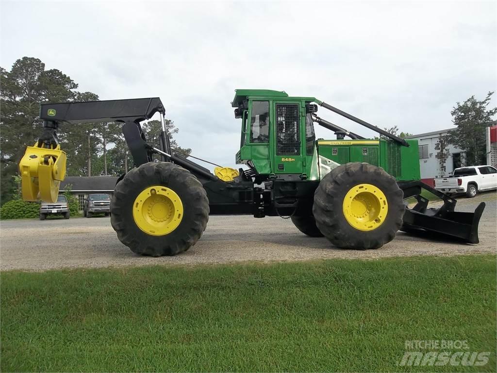 John Deere 848H Utilaje de manevrarea a bustenilor