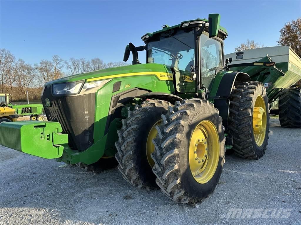 John Deere 8R 370 Tractoare