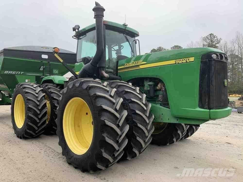 John Deere 9220 Tractoare