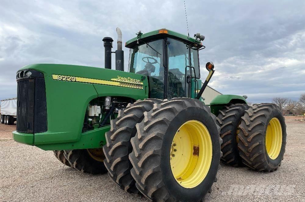 John Deere 9220 Tractoare
