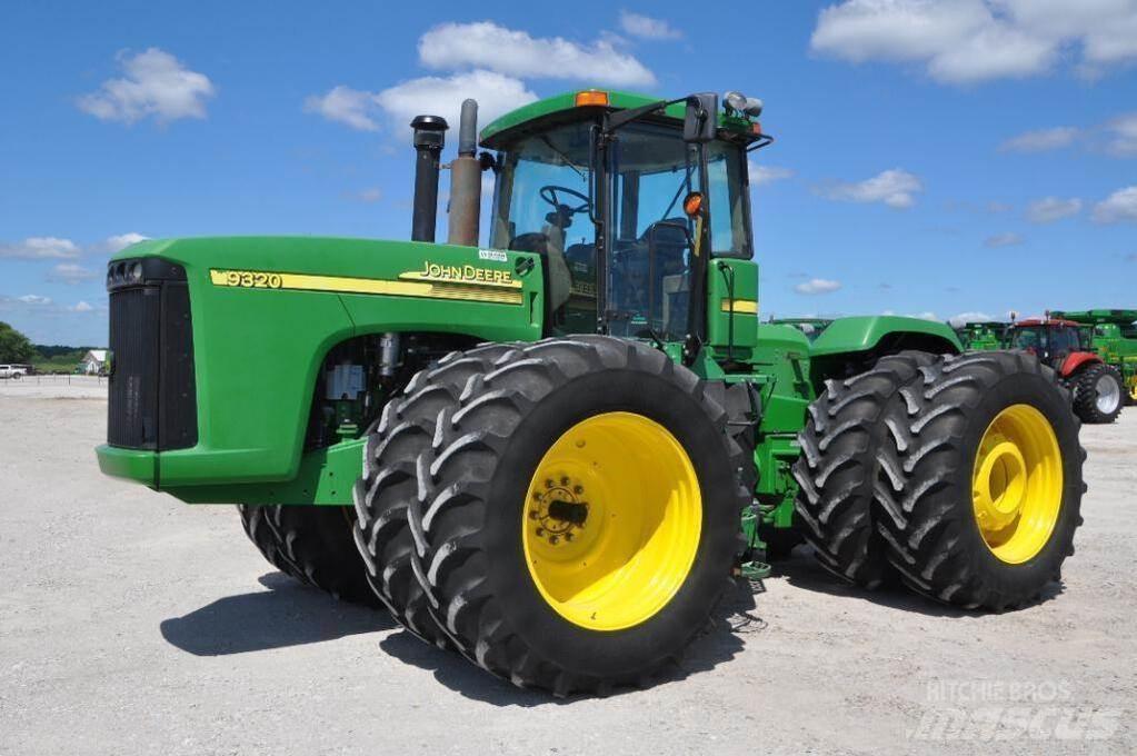 John Deere 9320 Tractoare