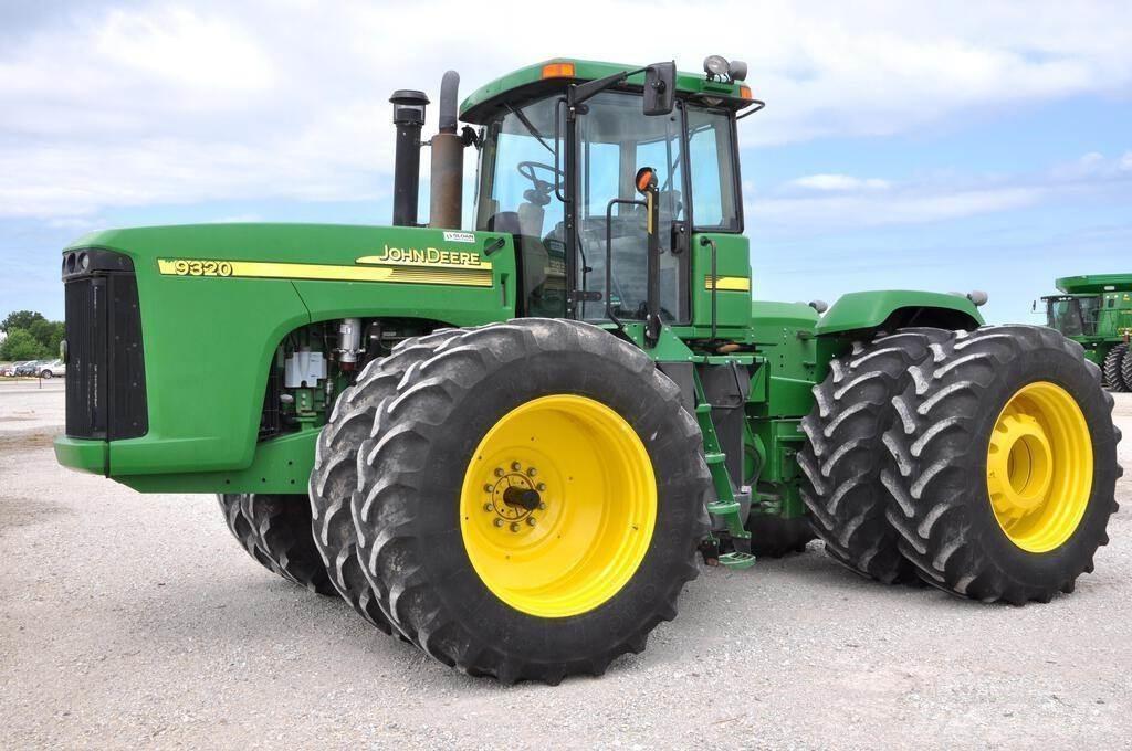 John Deere 9320 Tractoare