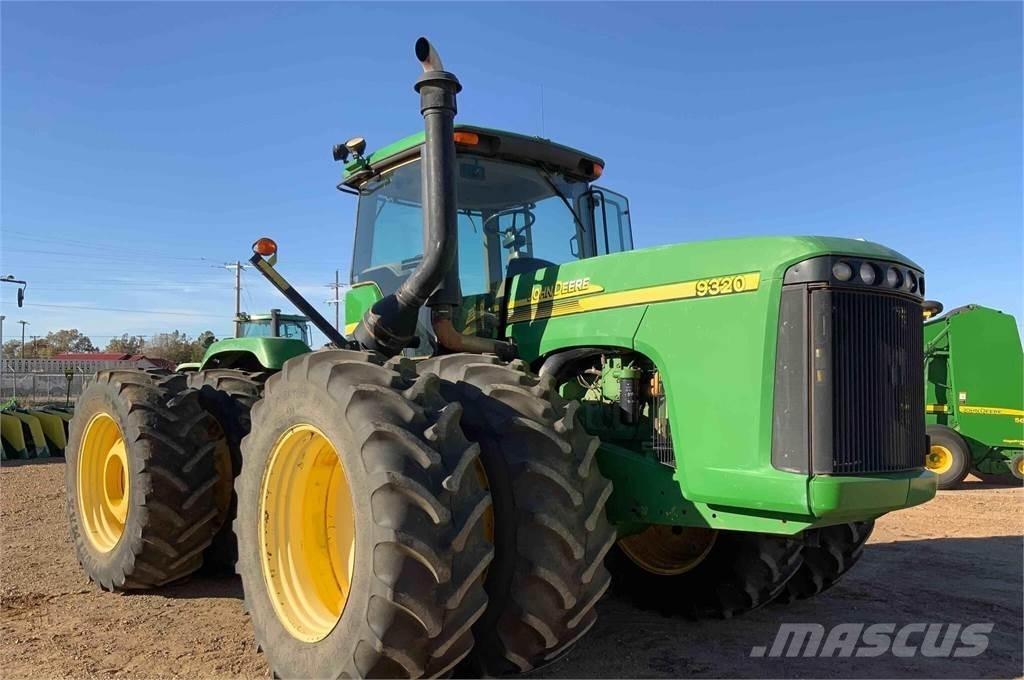 John Deere 9320 Tractoare