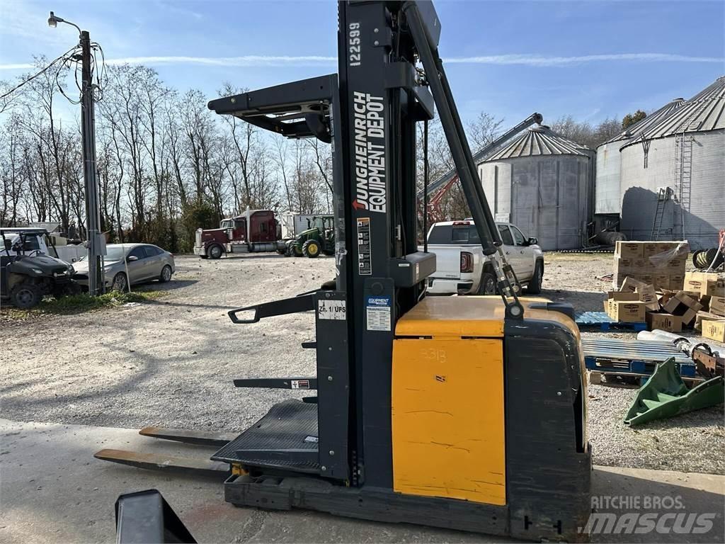 Jungheinrich EKS308 Utilaje speciale de ridicare si agatare