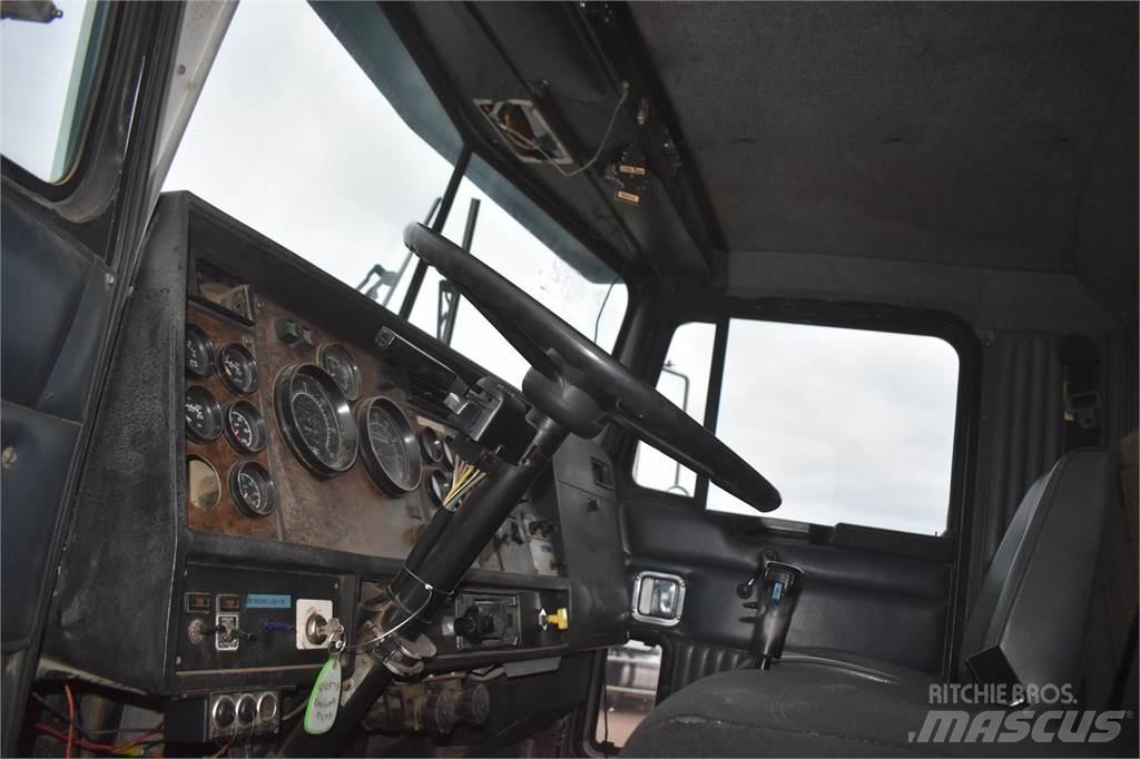 Kenworth T800 Autobasculanta