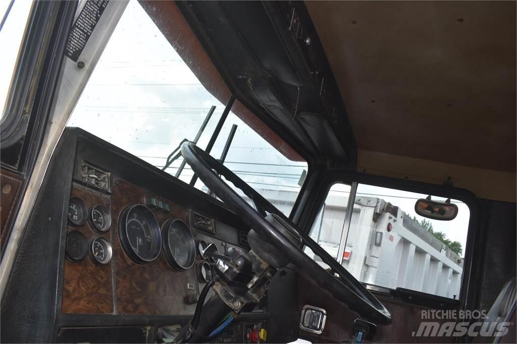 Kenworth T800 Autobasculanta