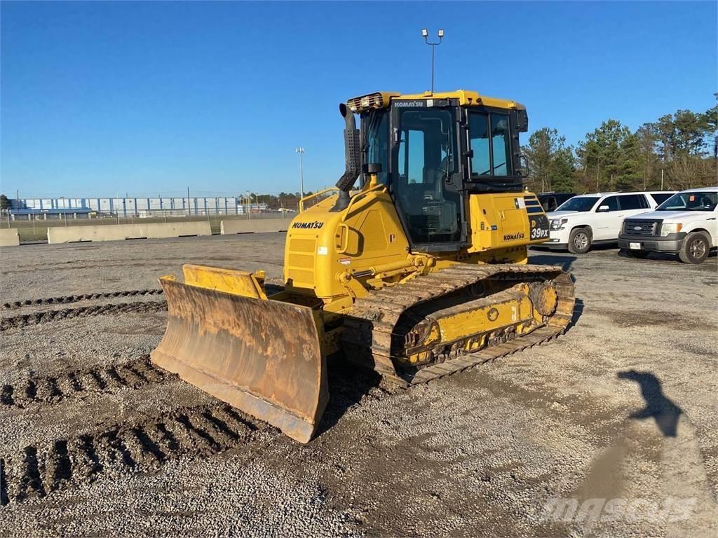 Komatsu D39PX-24 Buldozere pe senile