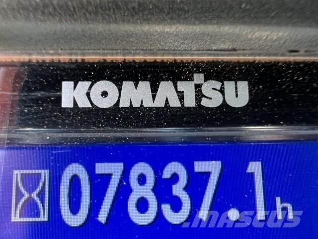 Komatsu D65PX-18 Buldozere pe senile
