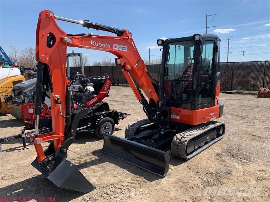 Kubota KX033-4 Mini excavatoare < 7t