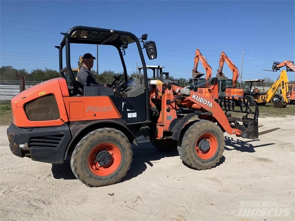 Kubota R530 Incarcator pe pneuri