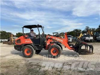 Kubota R530 Incarcator pe pneuri