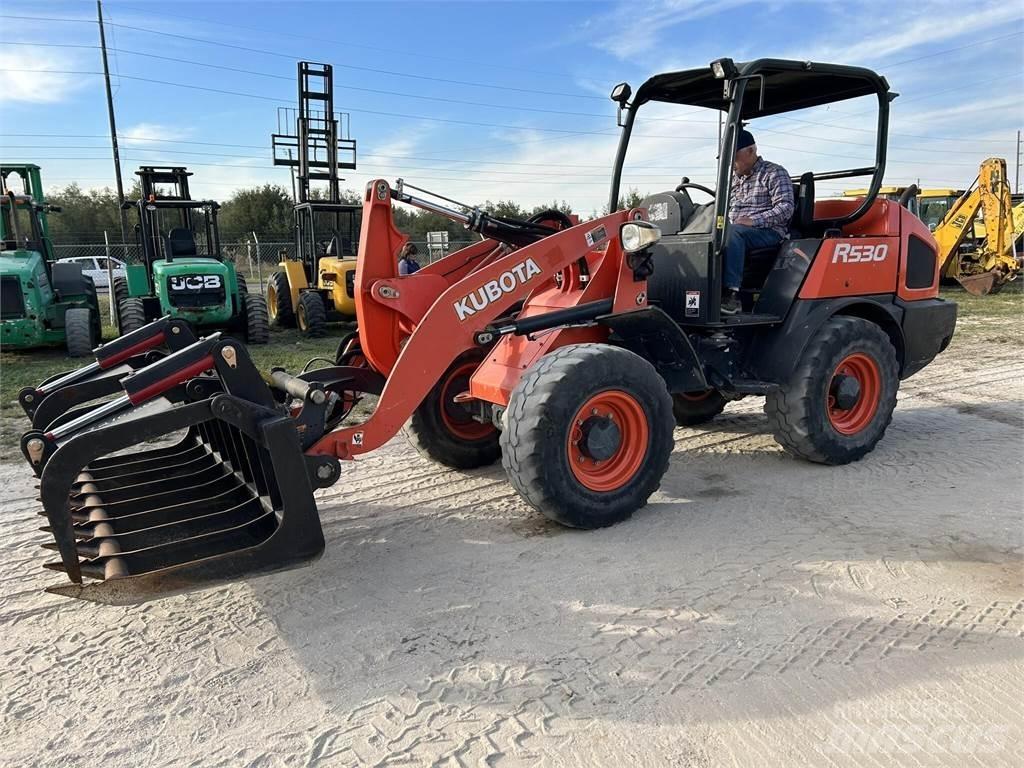 Kubota R530 Incarcator pe pneuri