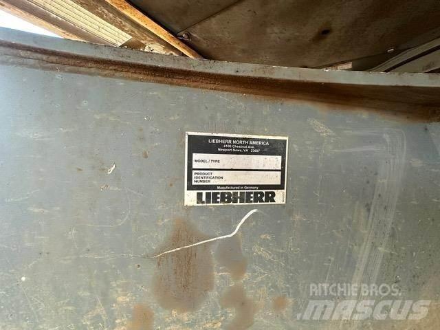 Liebherr LH30C Paleta de manipulare