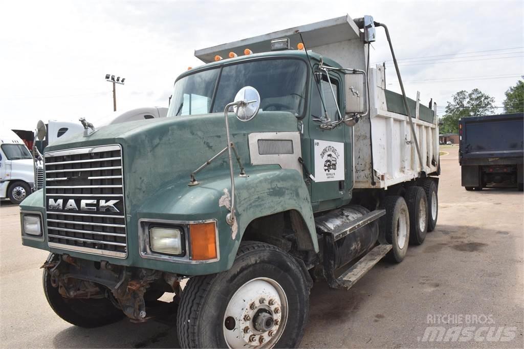 Mack CH613 Autobasculanta