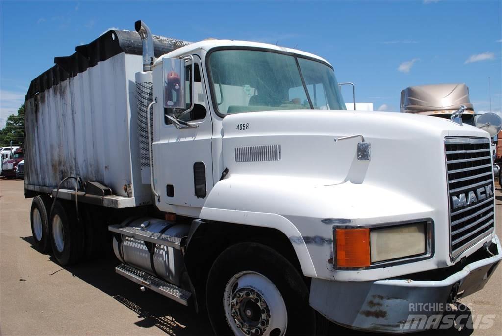 Mack CH613 Autobasculanta