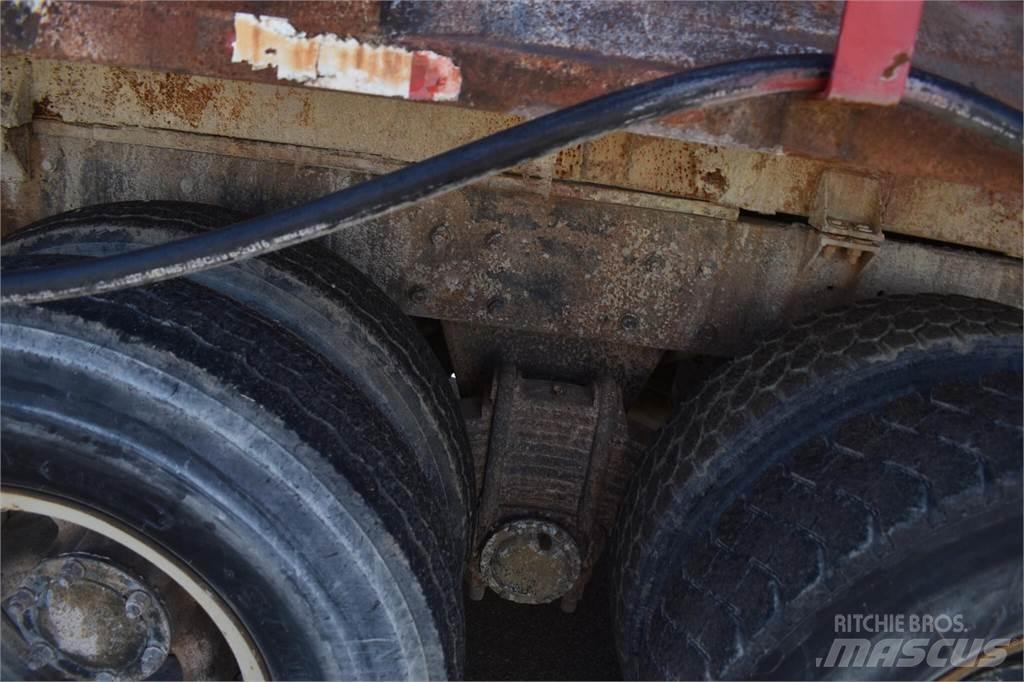 Mack DM685S Cisterne