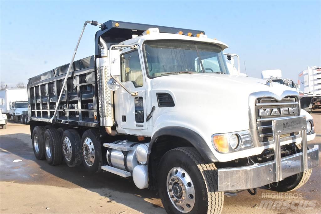 Mack GRANITE CV713 Autobasculanta