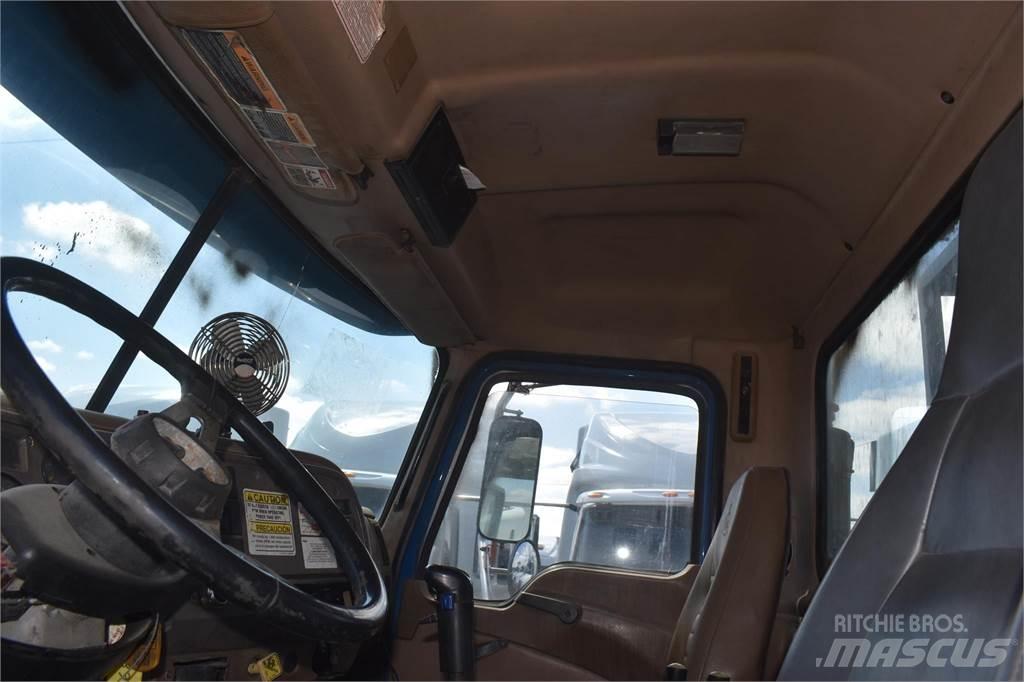 Mack GRANITE CV713 Camioane cu macara