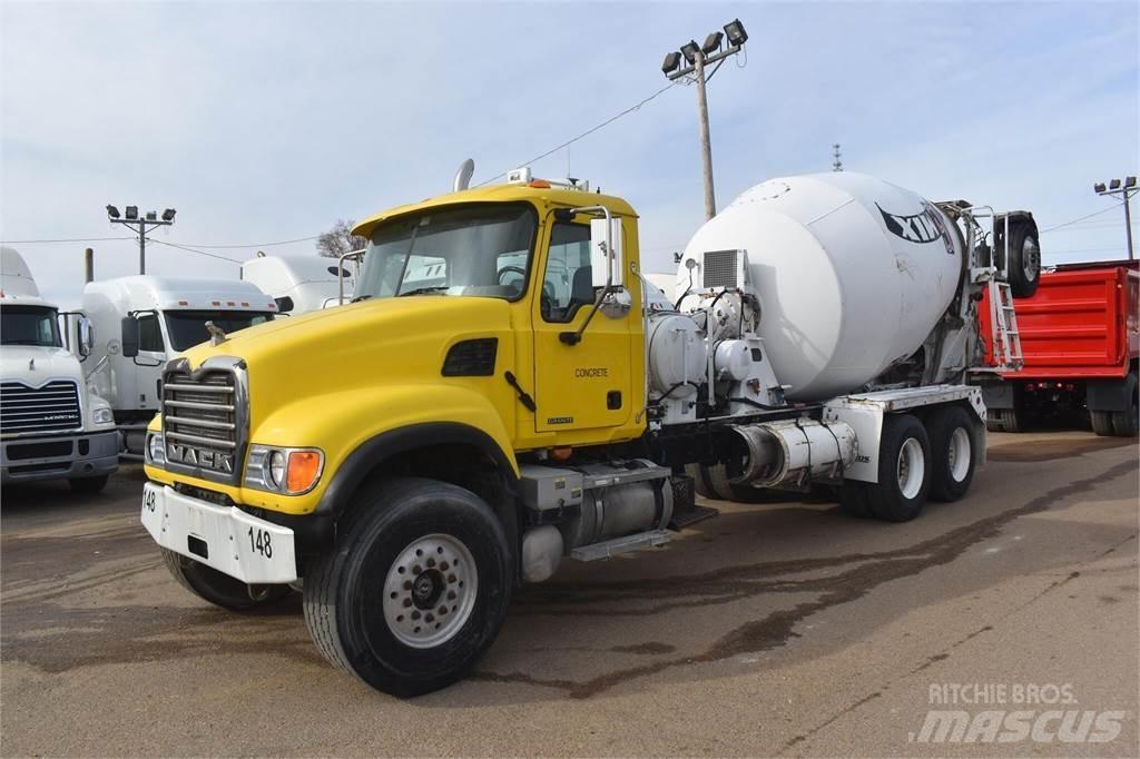 Mack GRANITE CV713 Betoniera