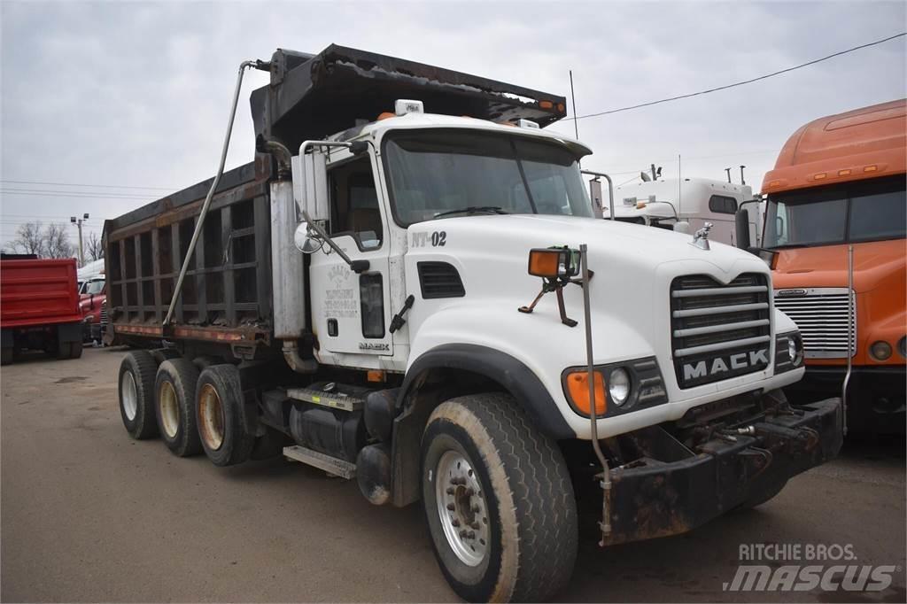 Mack GRANITE CV713 Autobasculanta