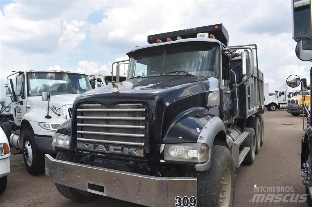 Mack GRANITE GU713 Autobasculanta