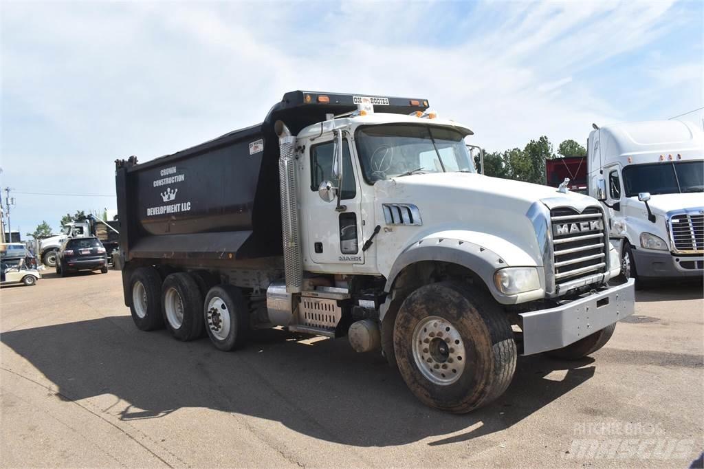 Mack GRANITE GU713 Autobasculanta
