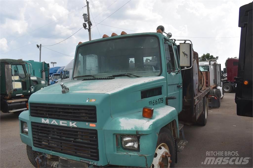 Mack MIDLINER CS200 Cisterne
