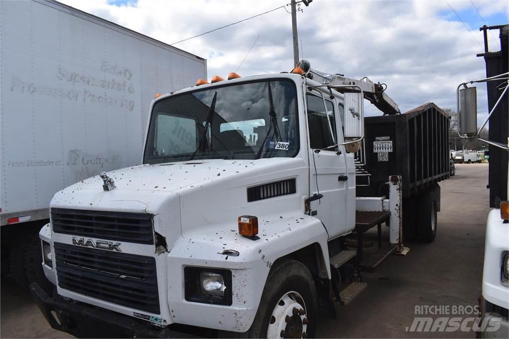 Mack MIDLINER CS300 Camioane cu macara