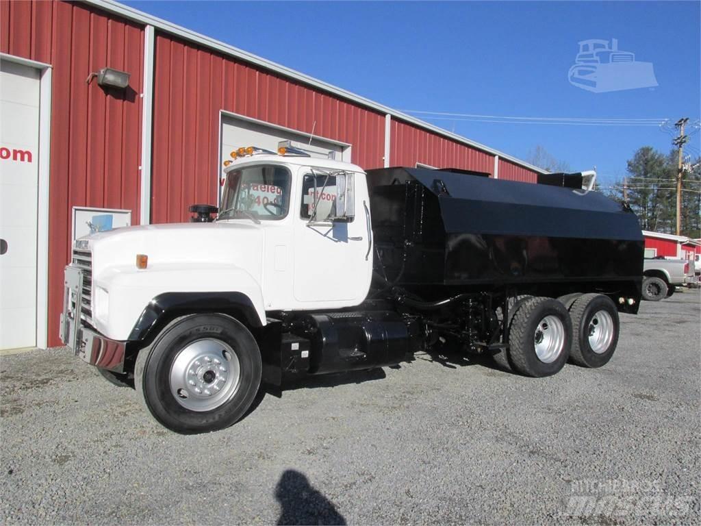 Mack R685S Cisterne