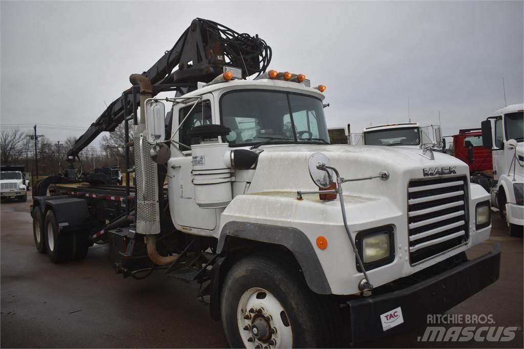 Mack RD688S Camioane cu macara