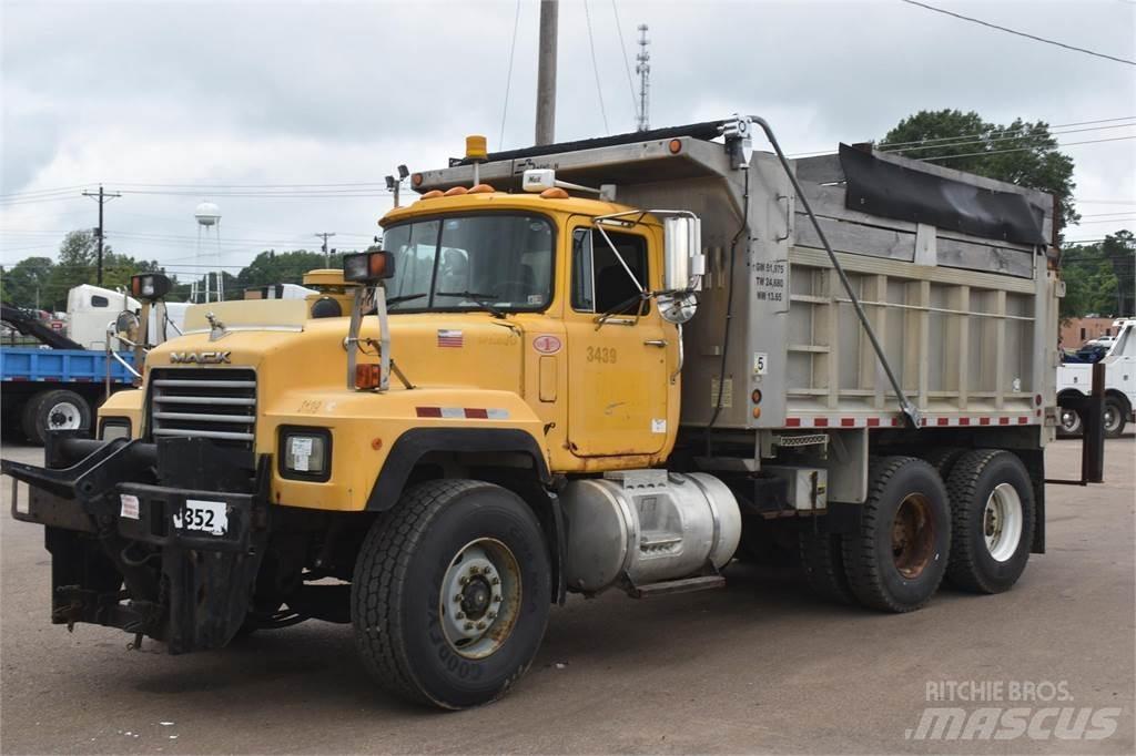 Mack RD688S Autobasculanta