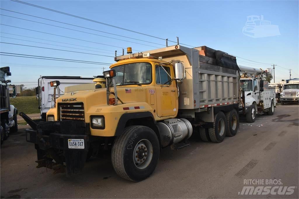Mack RD688S Autobasculanta