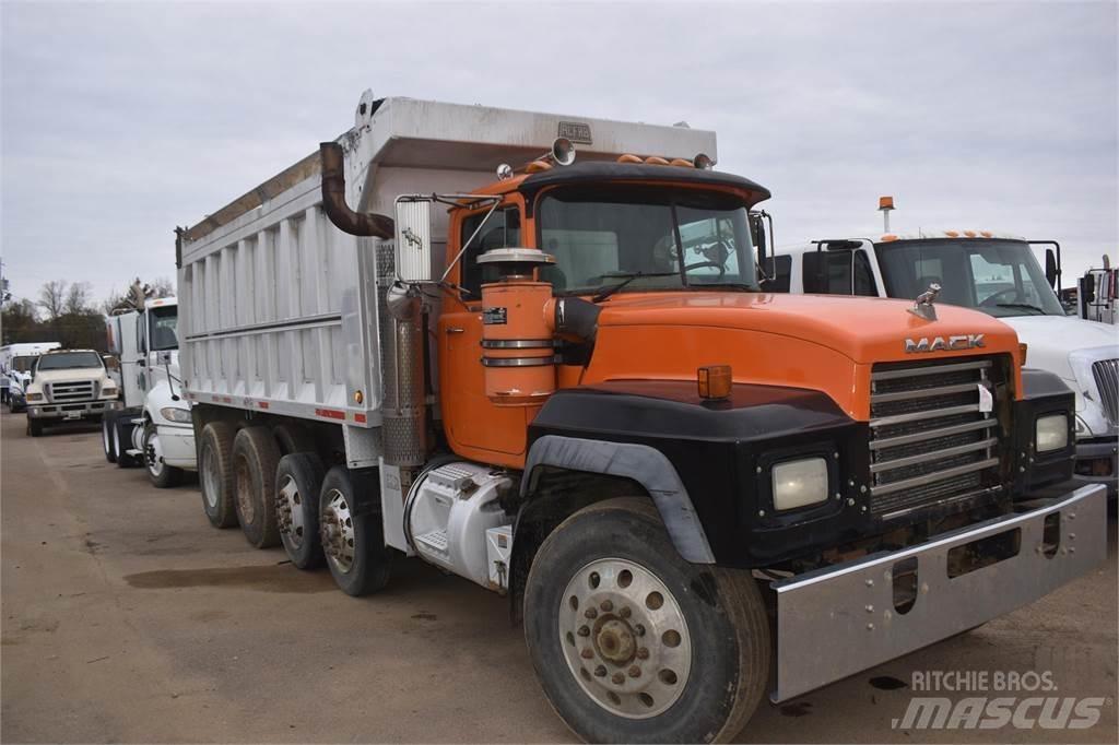 Mack RD688S Autobasculanta
