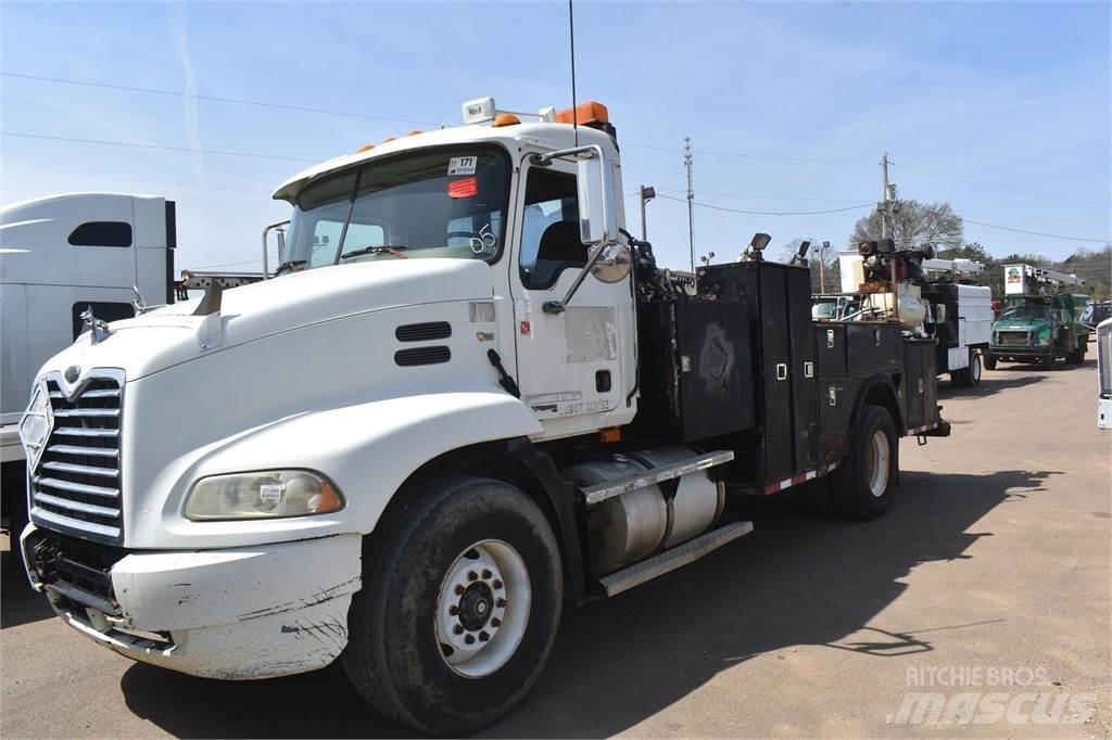 Mack VISION CX612 Municipal/vehicul cu uz general