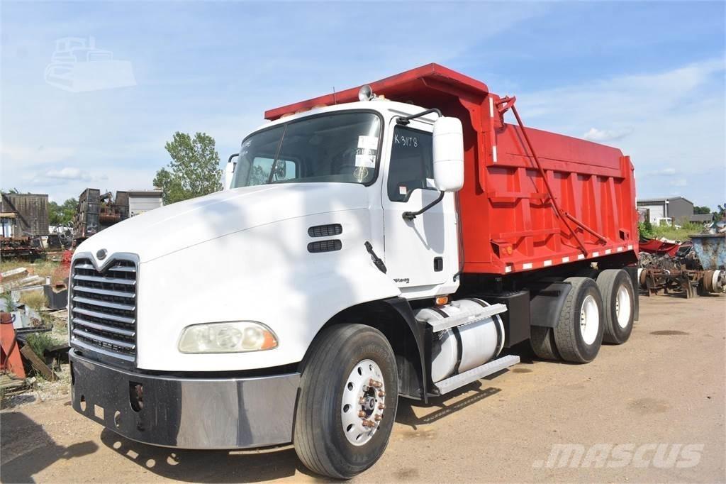 Mack VISION CXN613 Autobasculanta