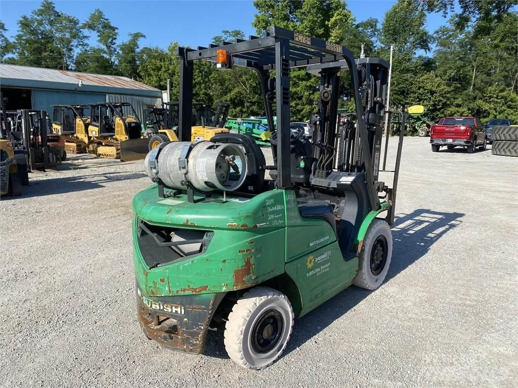 Mitsubishi FG25N Strivuitoare-altele