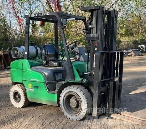 Mitsubishi FG30N Strivuitoare-altele