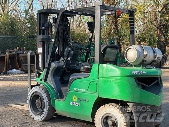 Mitsubishi FG30N Strivuitoare-altele