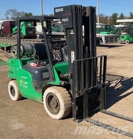 Mitsubishi FG30N Strivuitoare-altele