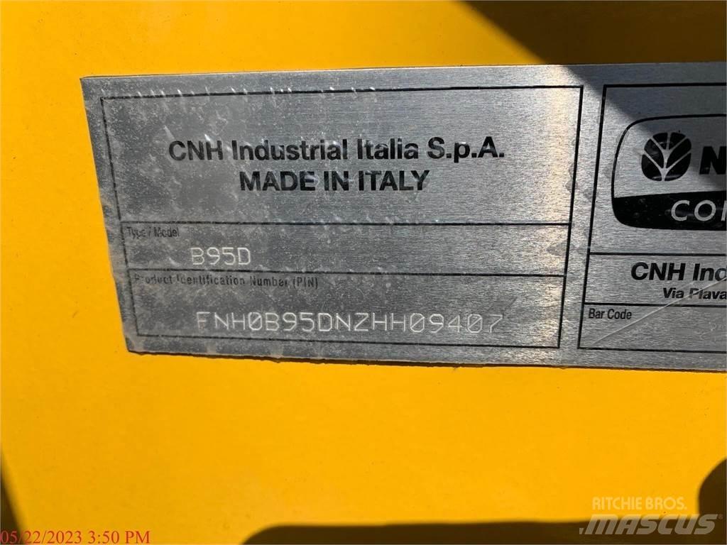 New Holland B95D Buldoexcavatoare