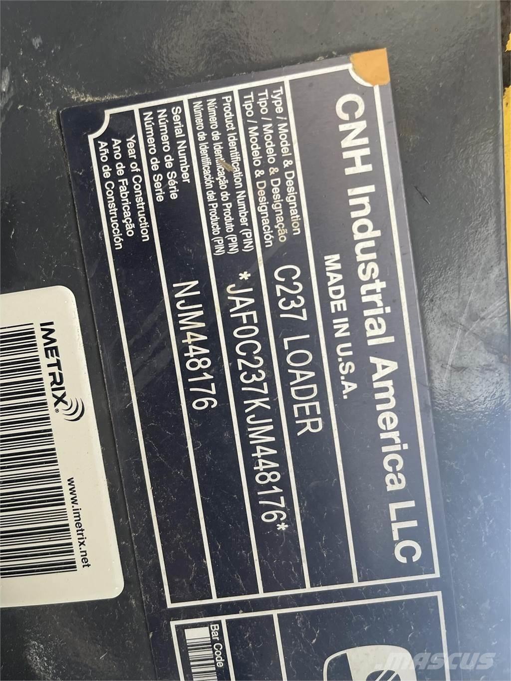 New Holland C237 Mini incarcator