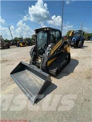 New Holland C332 Mini incarcator
