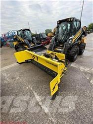 New Holland L328 Mini incarcator