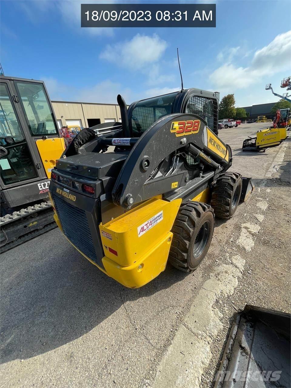 New Holland L328 Mini incarcator