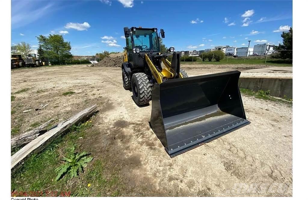 New Holland W80C Incarcator pe pneuri