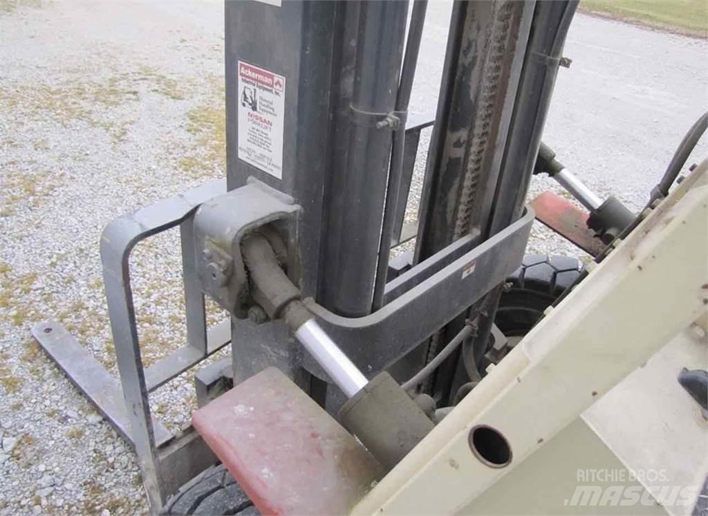 Nissan PF02A25V Strivuitoare-altele