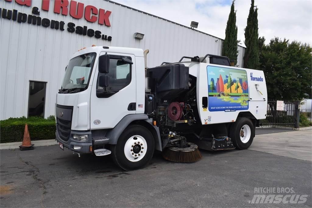 Peterbilt 220 Maturatoare