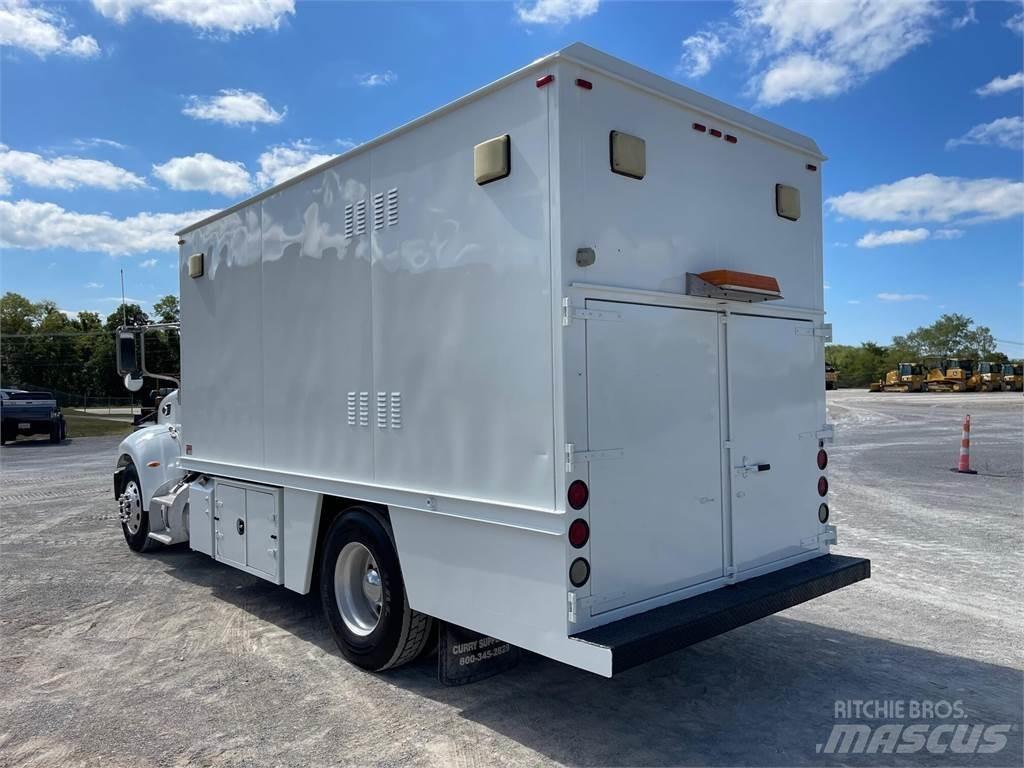 Peterbilt 335 Utilaje construcții - Altele