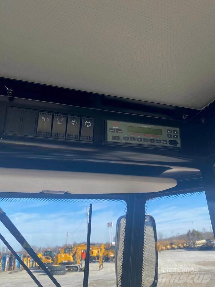 Sany SSR120C-8 Compactoare deseuri