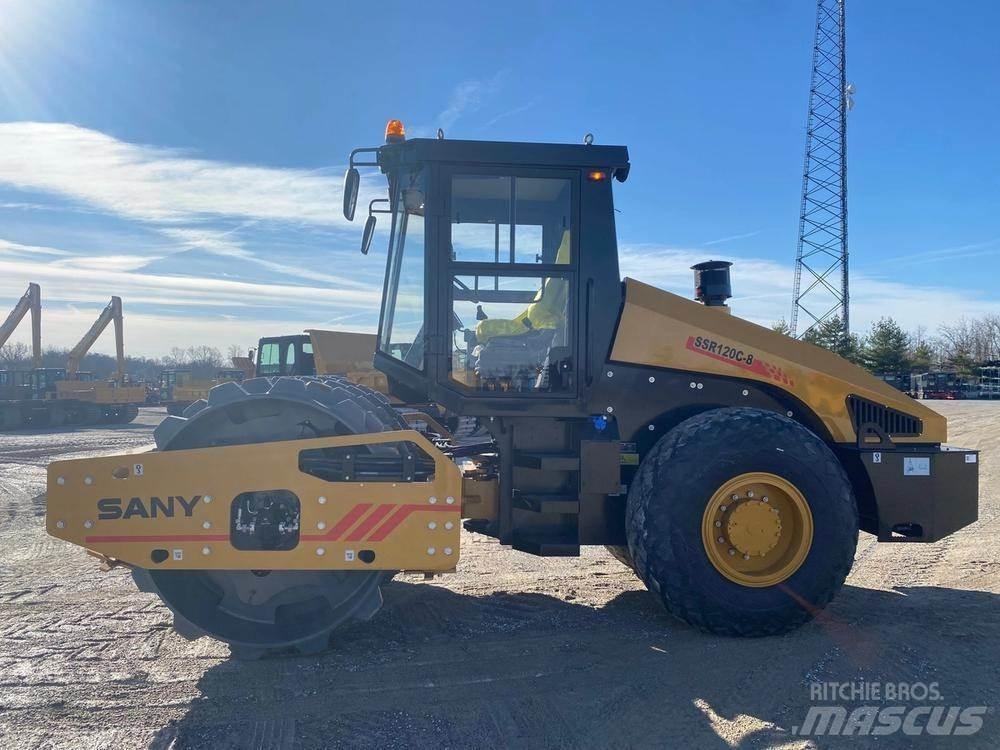 Sany SSR120C-8 Compactoare deseuri